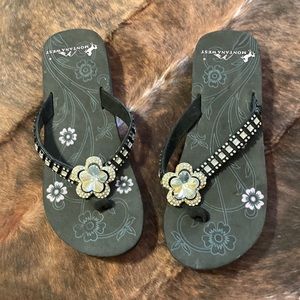Montana West sz 9 sandals.